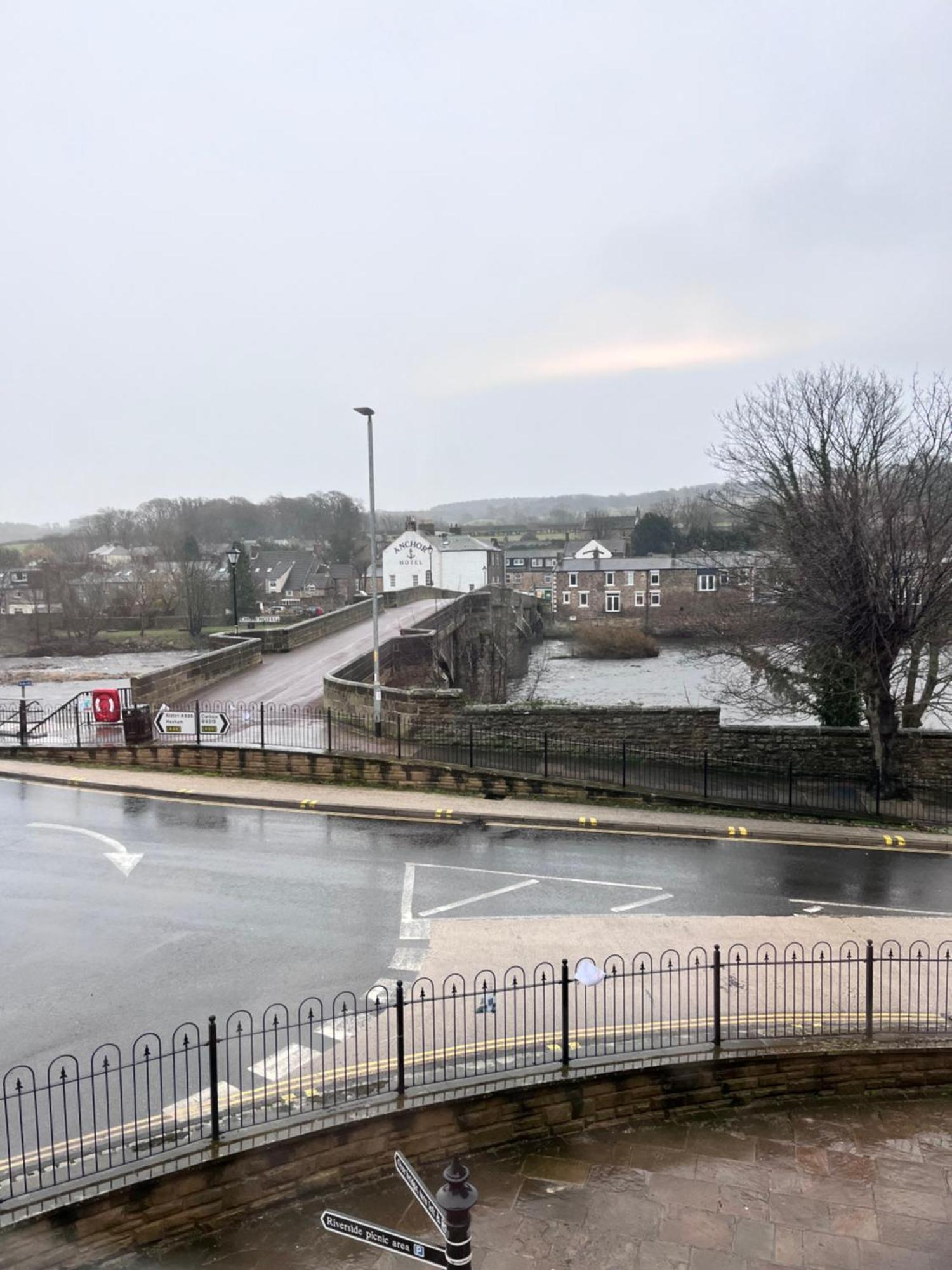 The Railway Apartments Haydon Bridge Exterior foto